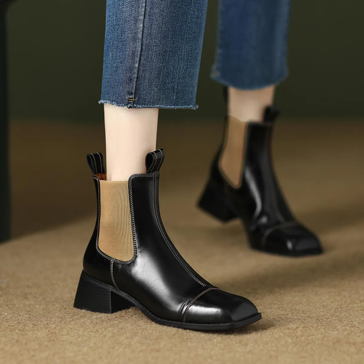 2024 Moda Donna Stivaletti Autunno Inverno Casual Tacco alto Punta quadrata Slip on in vera pelle Scarpe da donna Taglia 34 42