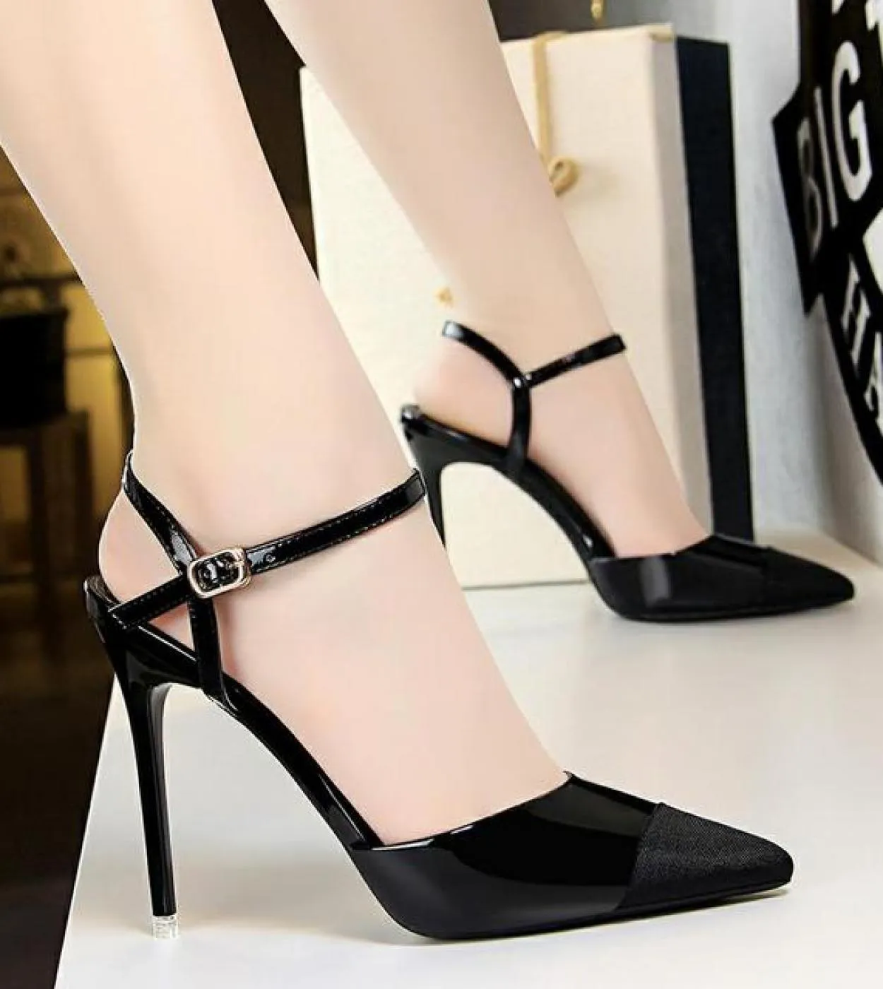 Bigtree Shoes Scarpe da donna a punta Décolleté Tacchi alti Scarpe da donna comode Scarpe da sposa Sandali da donna Fibbia Tacch