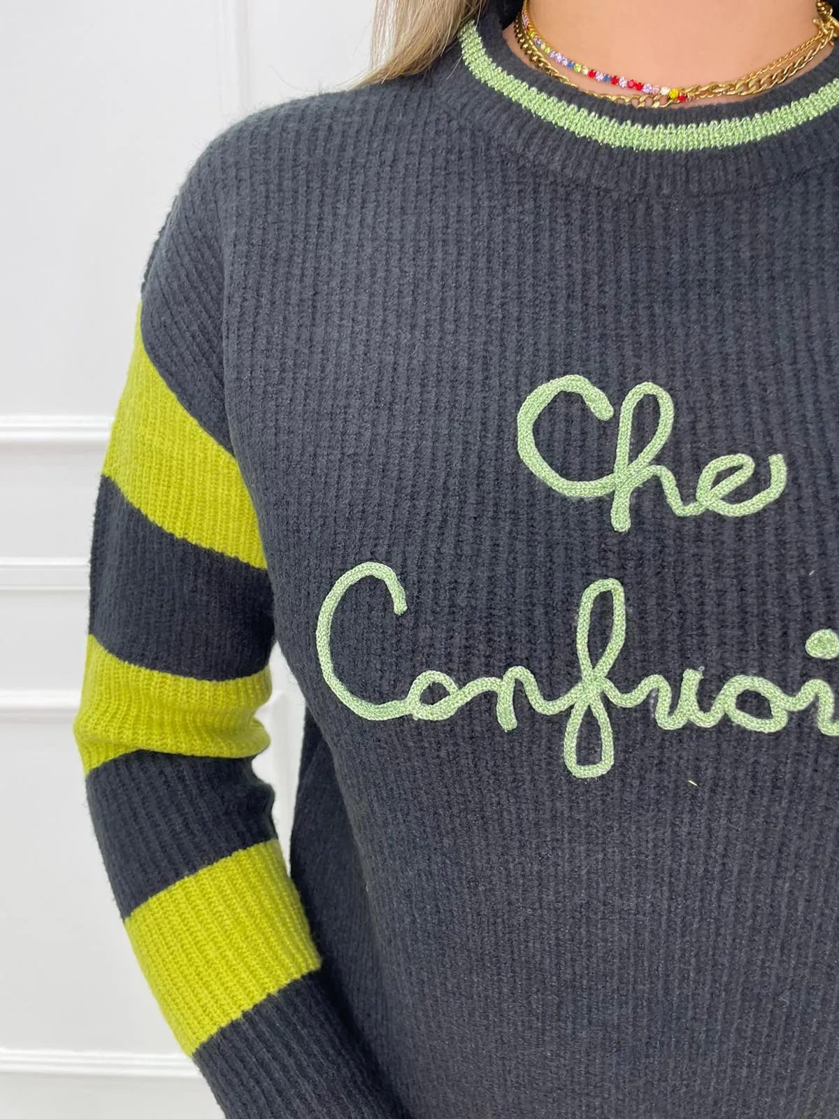 Maglione colorato che confusione